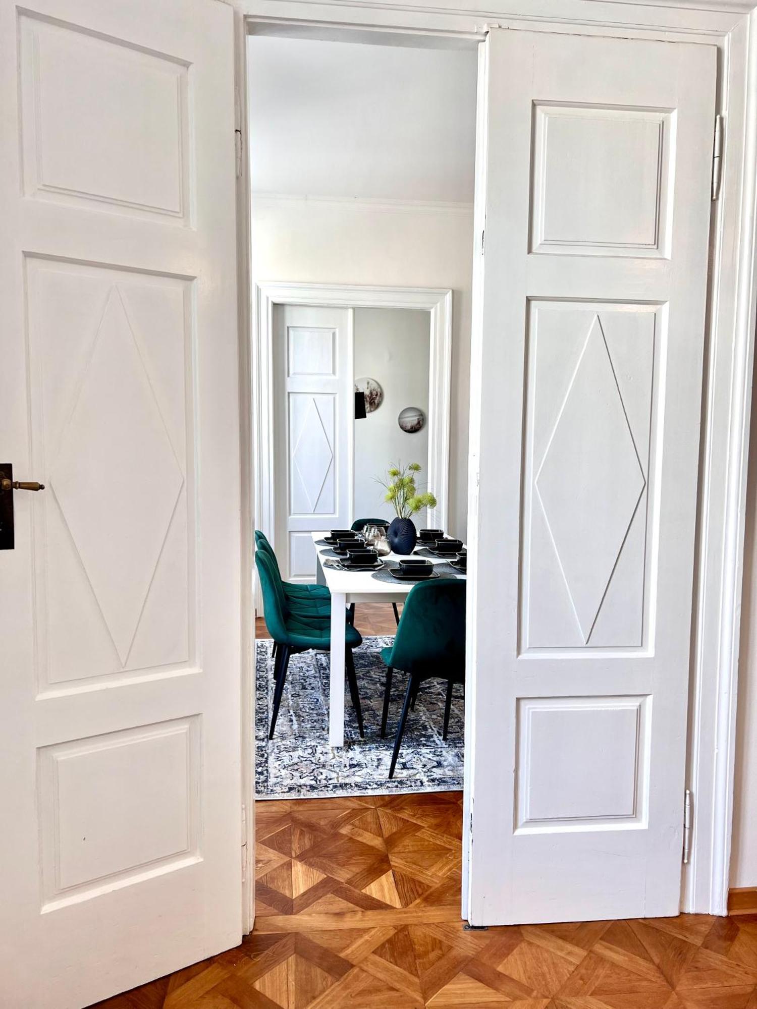 Suite Mitteleuropa Private Parking Trieste Eksteriør bilde