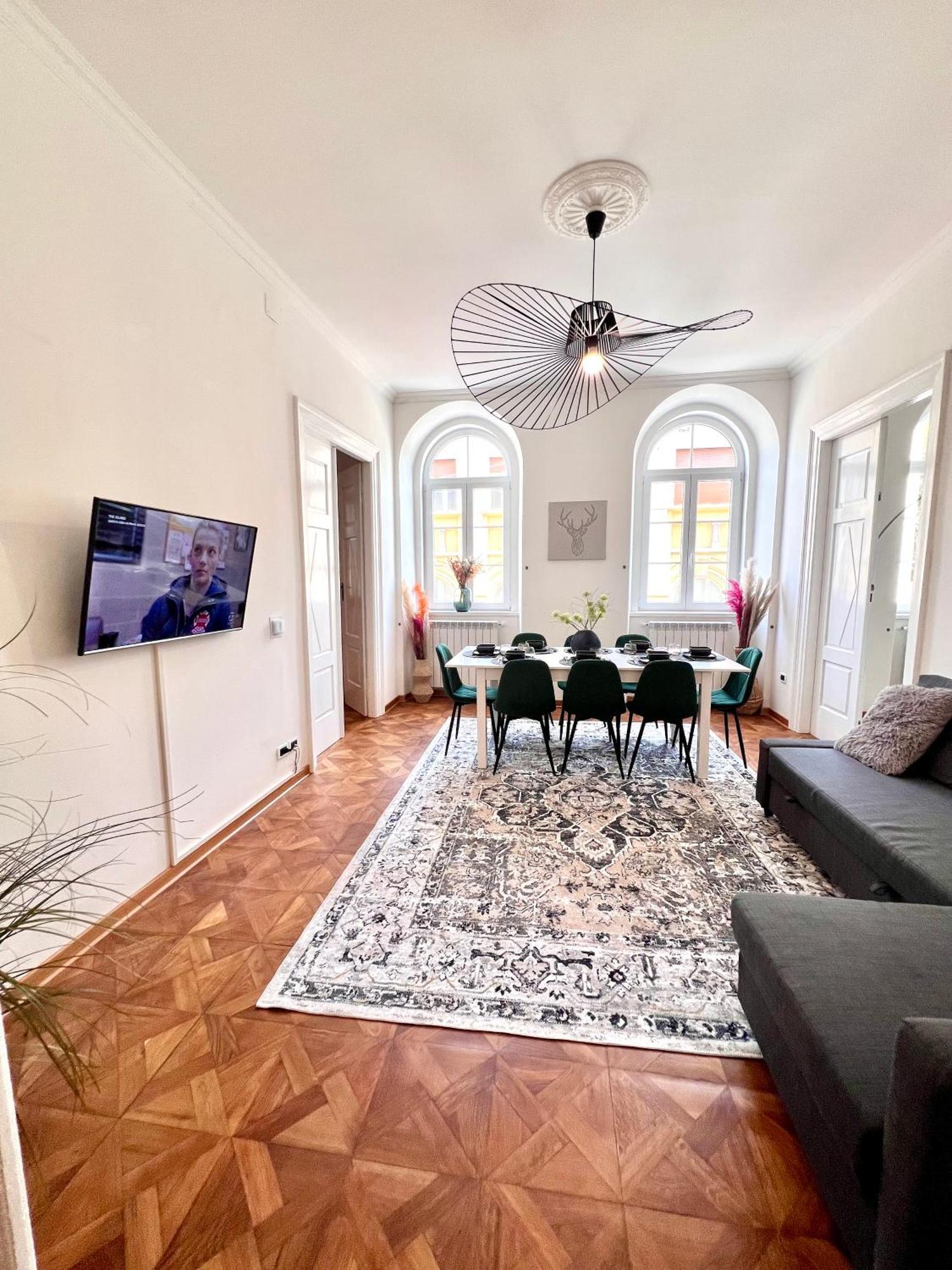 Suite Mitteleuropa Private Parking Trieste Eksteriør bilde