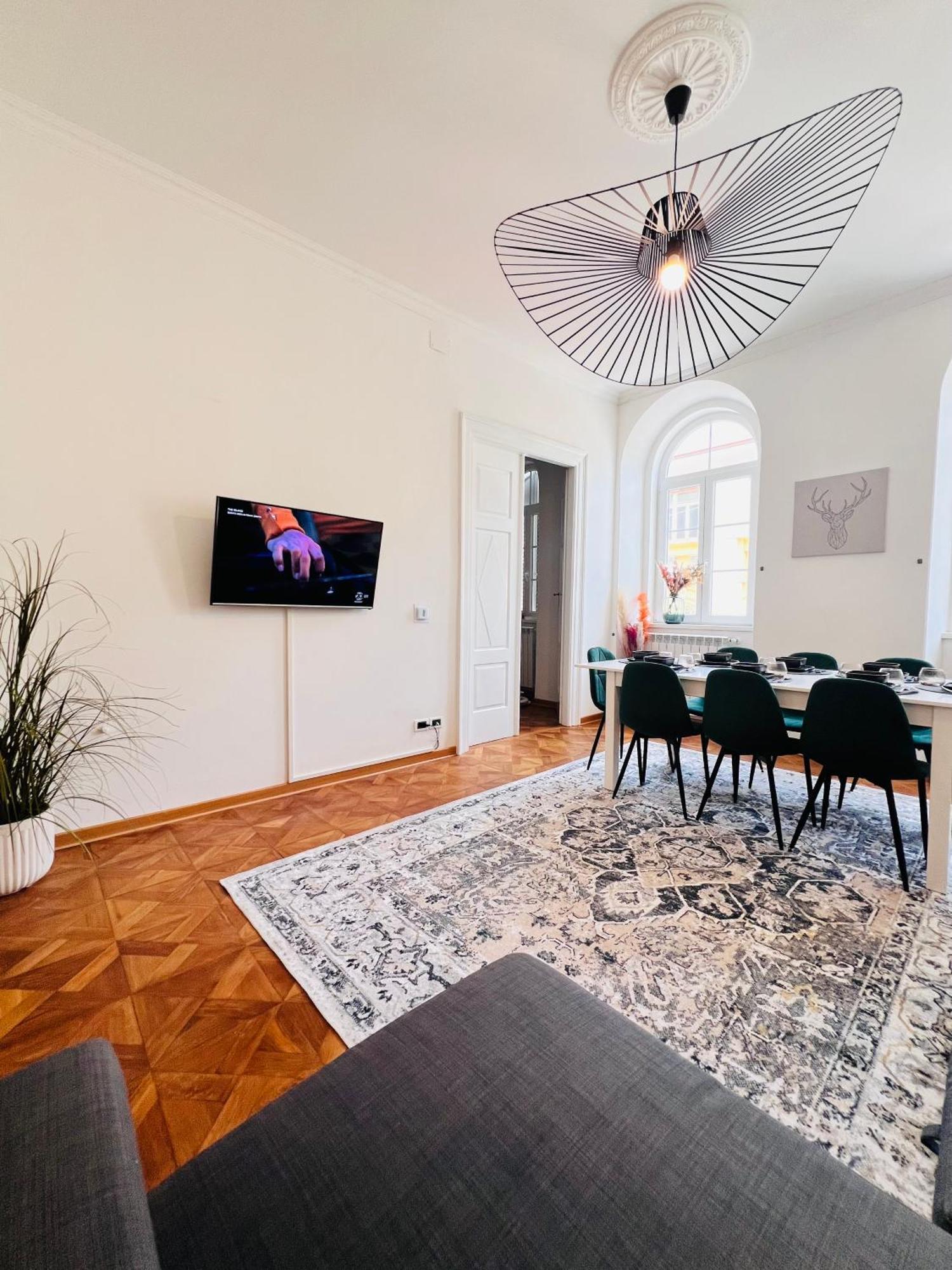 Suite Mitteleuropa Private Parking Trieste Eksteriør bilde